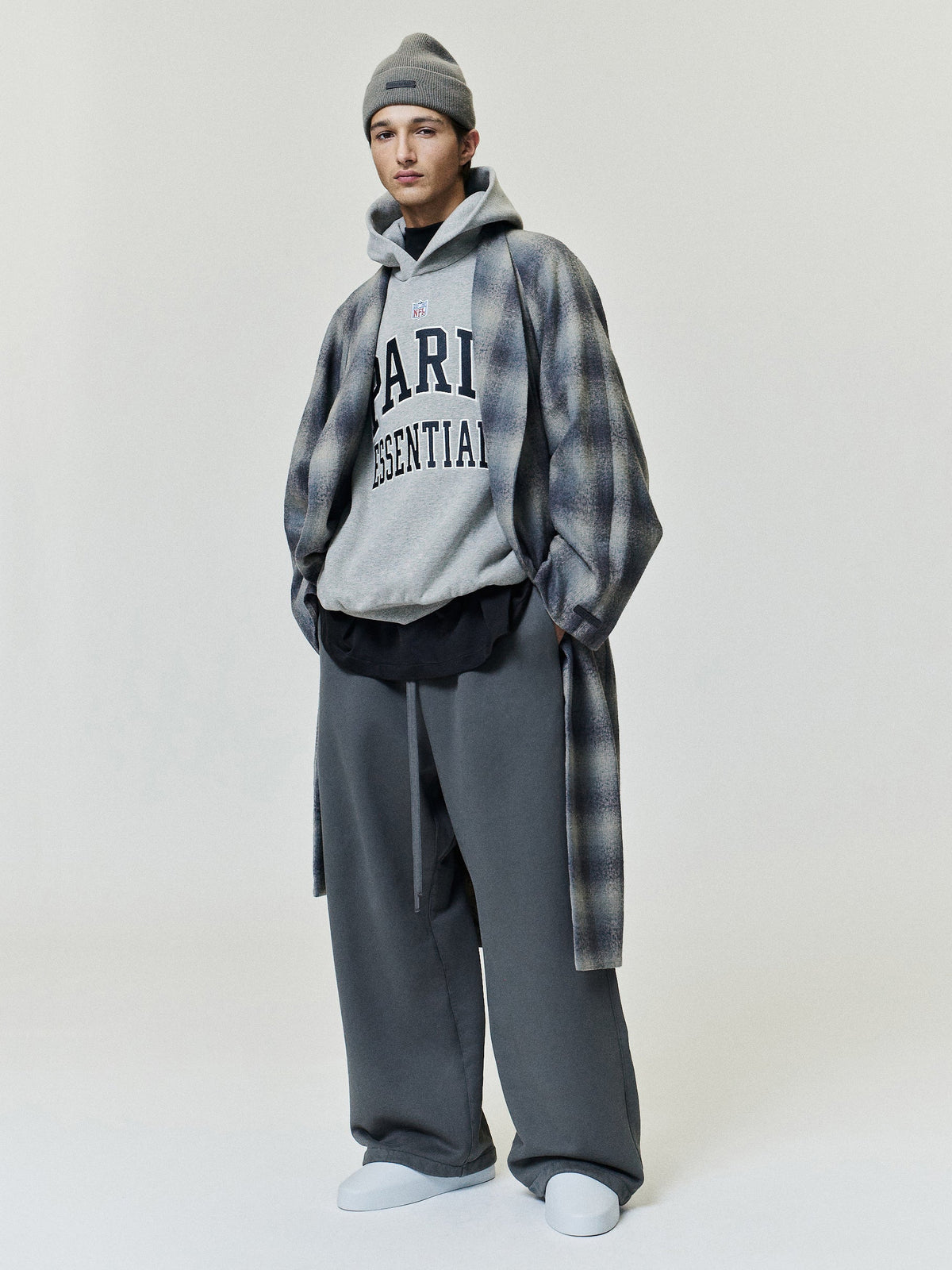 Fear of God Essentials NFL Paris 90s Relaxed Hoodie Warm Heather