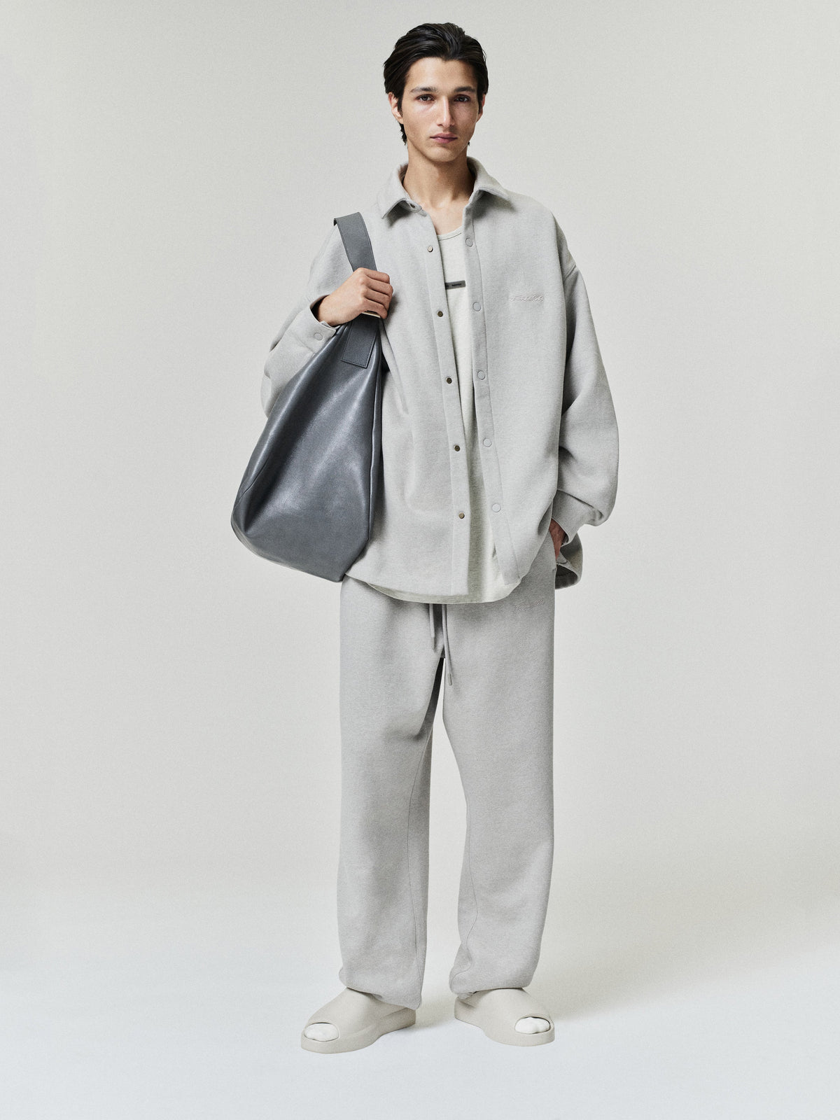 Fear of God Essentials Classic Slouchy Sweatpant Pyrite Heather