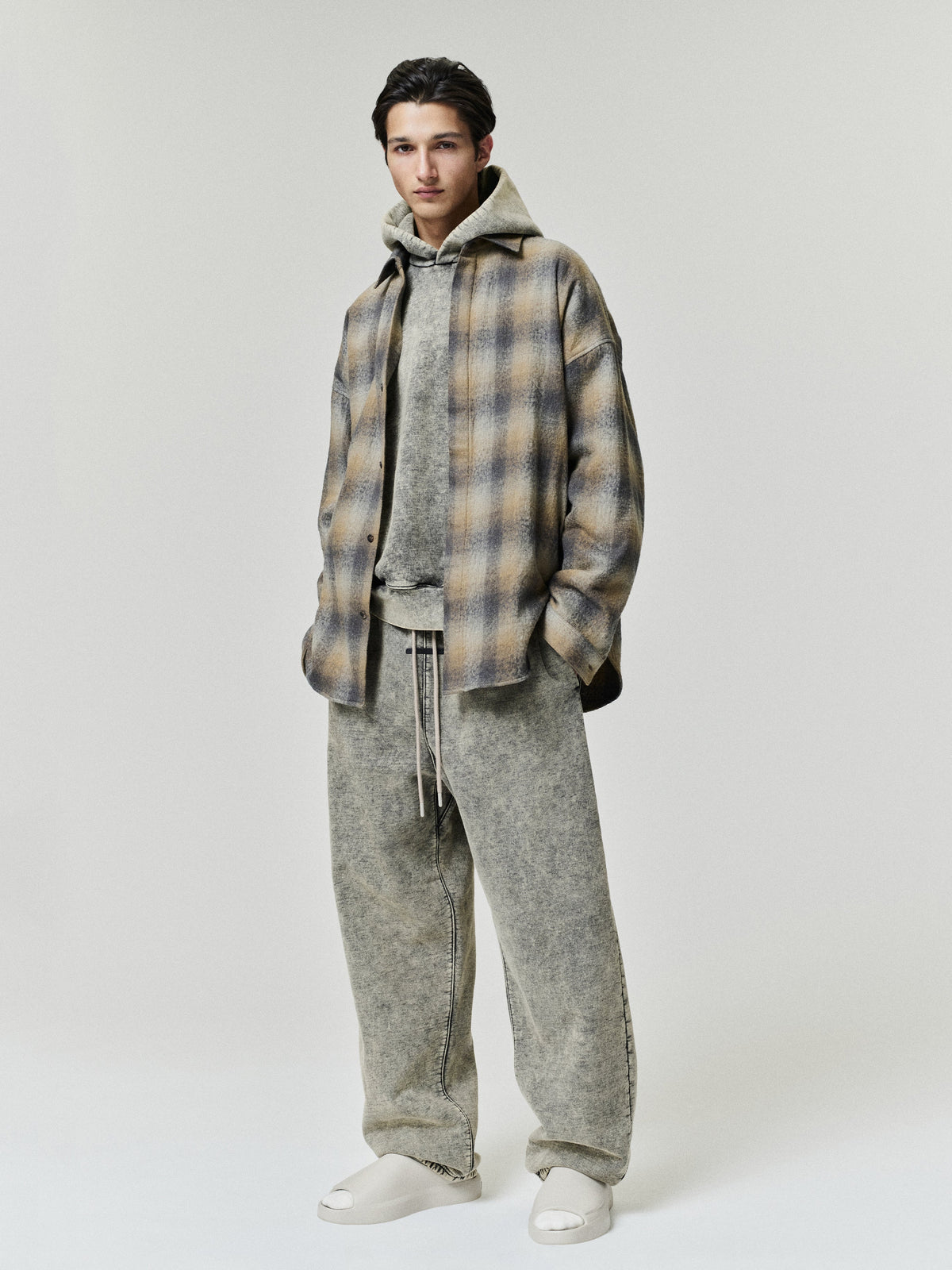 Fear of God Essentials Classic Raglan Hoodie Sulphur Black Cloud Wash