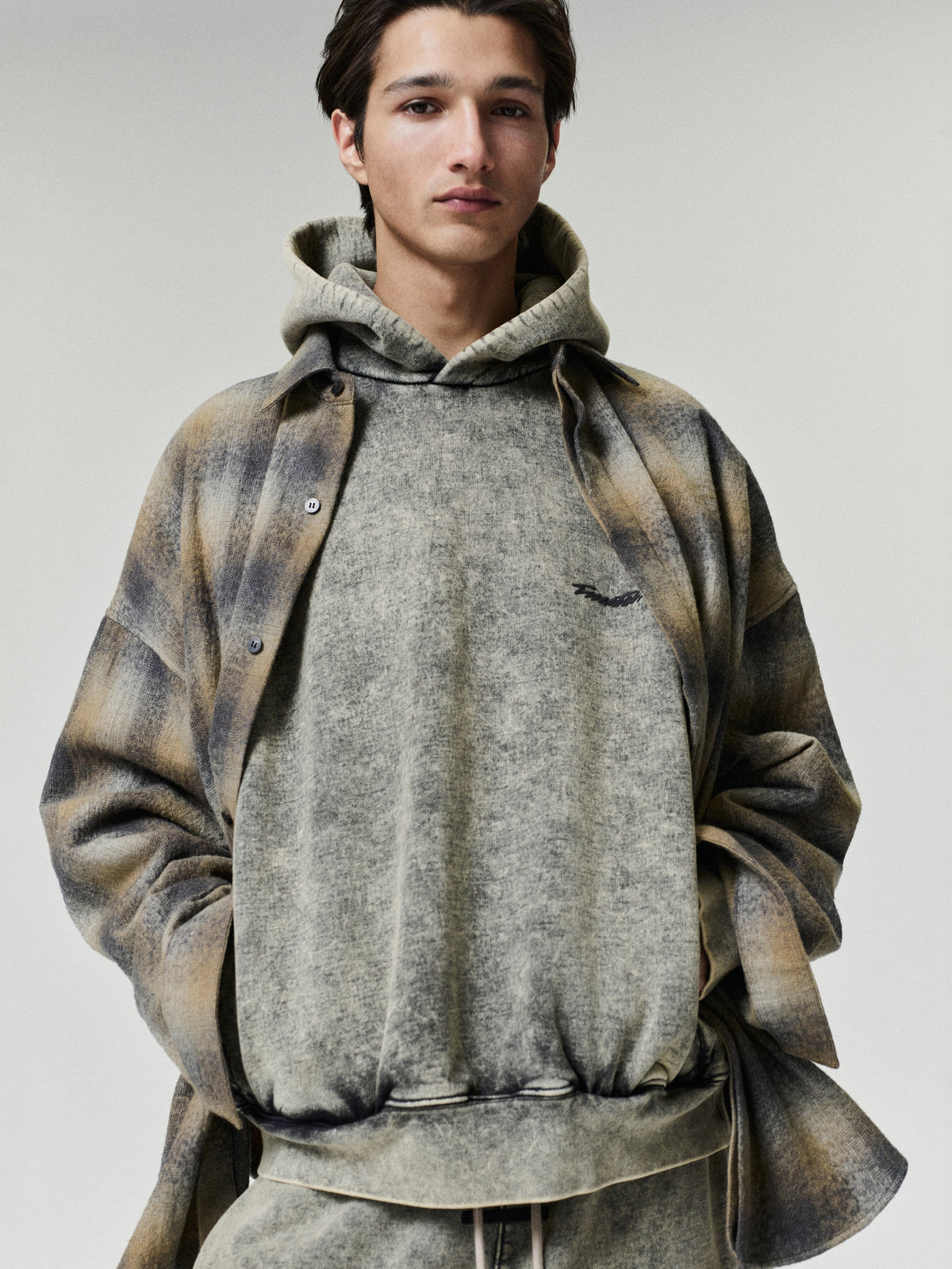 Fear of God Essentials Classic Slouchy Sweatpant Sulphur Black Cloud Wash