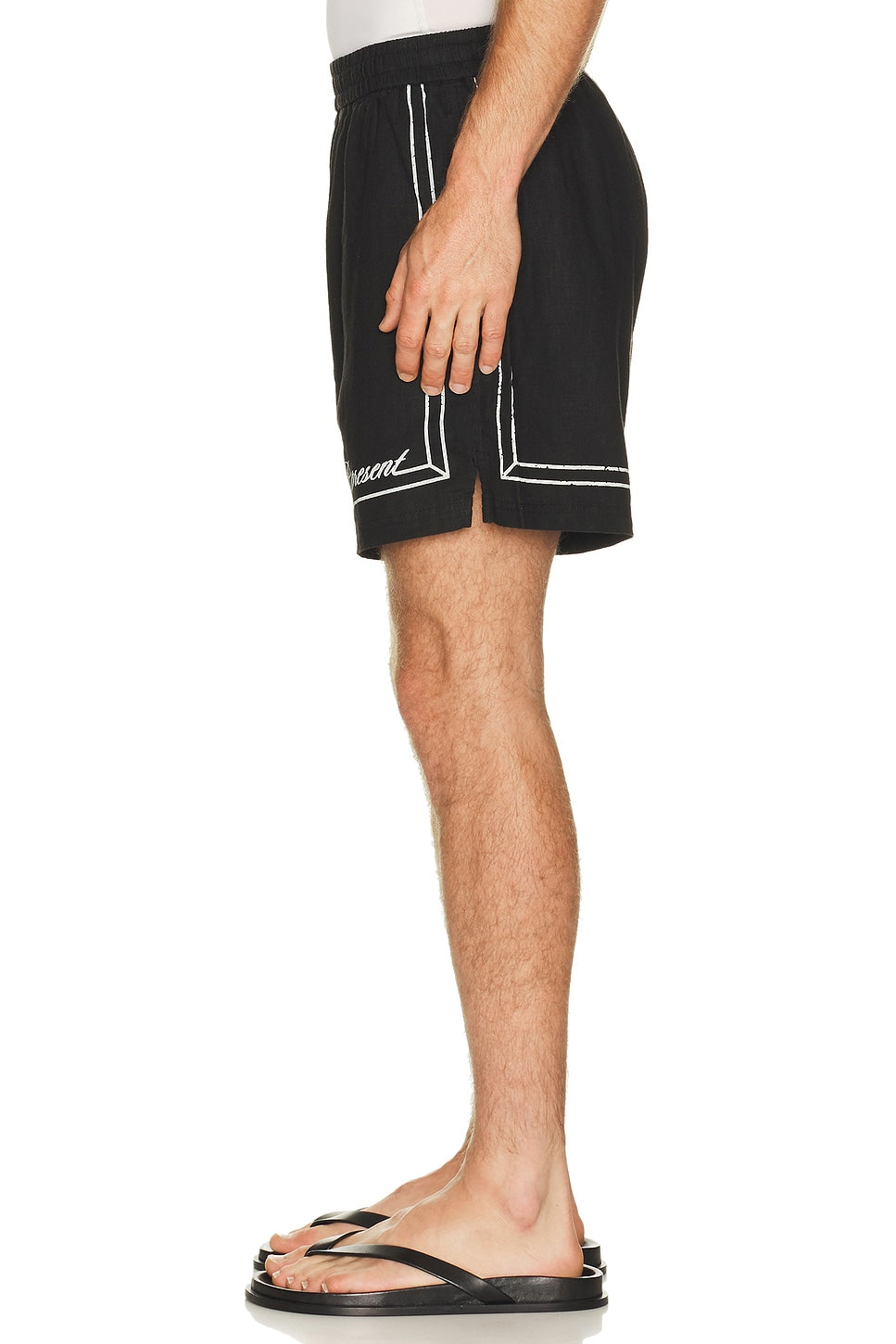 Represent Border Short Jet Black - Im Your Wardrobe