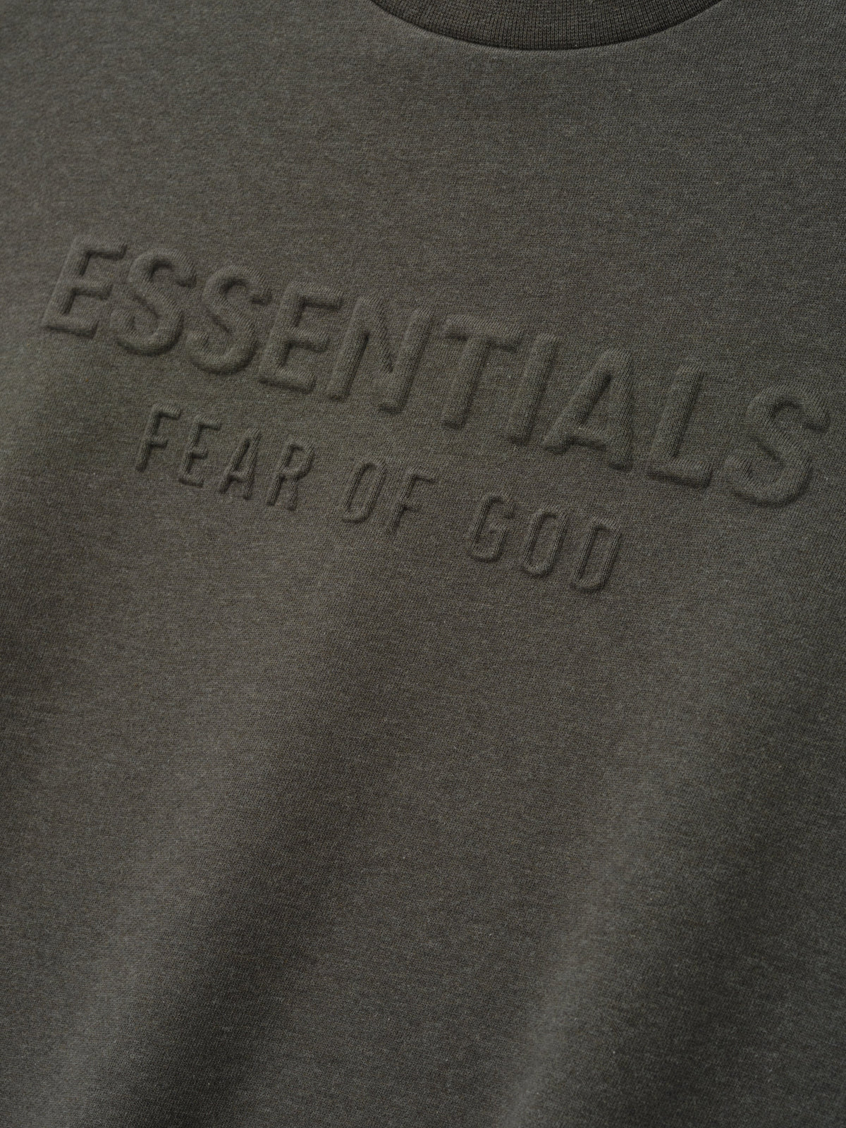 Fear of God Essentials Embossed FW26 90s Relaxed Crewneck Ash Heather - Im Your Wardrobe
