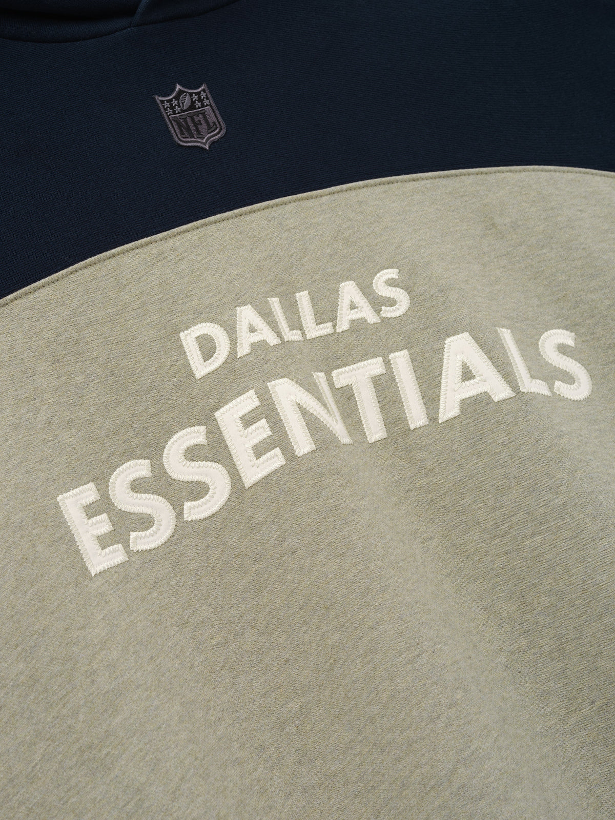 Fear of God Essentials Cowboys 90s Relaxed Hoodie Seal Heather