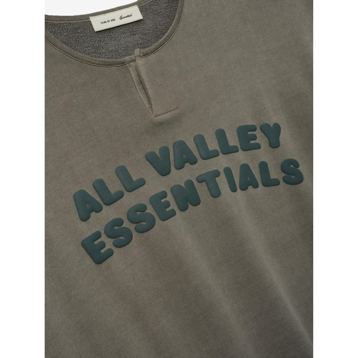 Fear of God Essentials 3/4 Henley Sweatshirt Washed Seal - Im Your Wardrobe