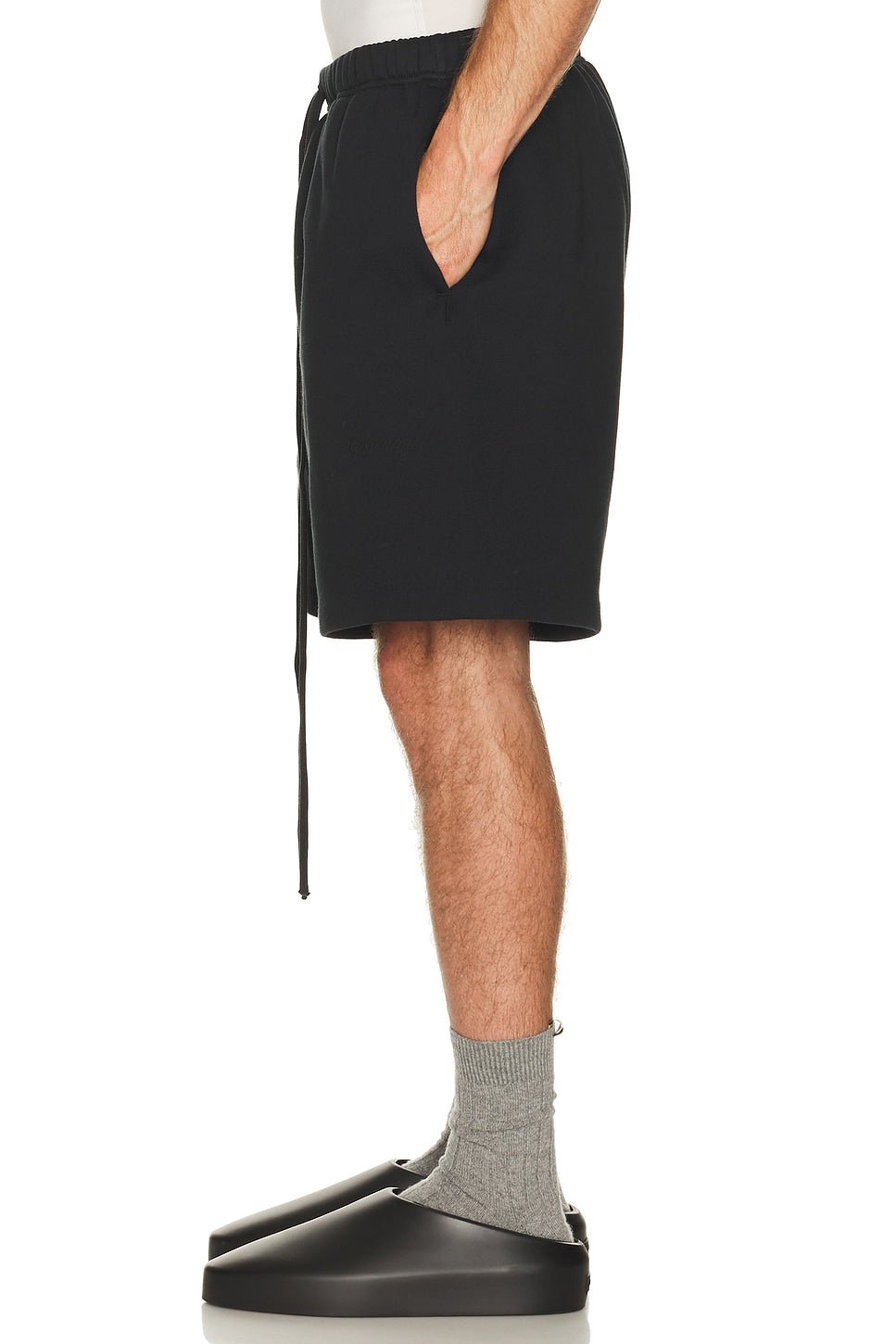 Fear of God Essentials Classic Short Vintage Black/Black - Im Your Wardrobe