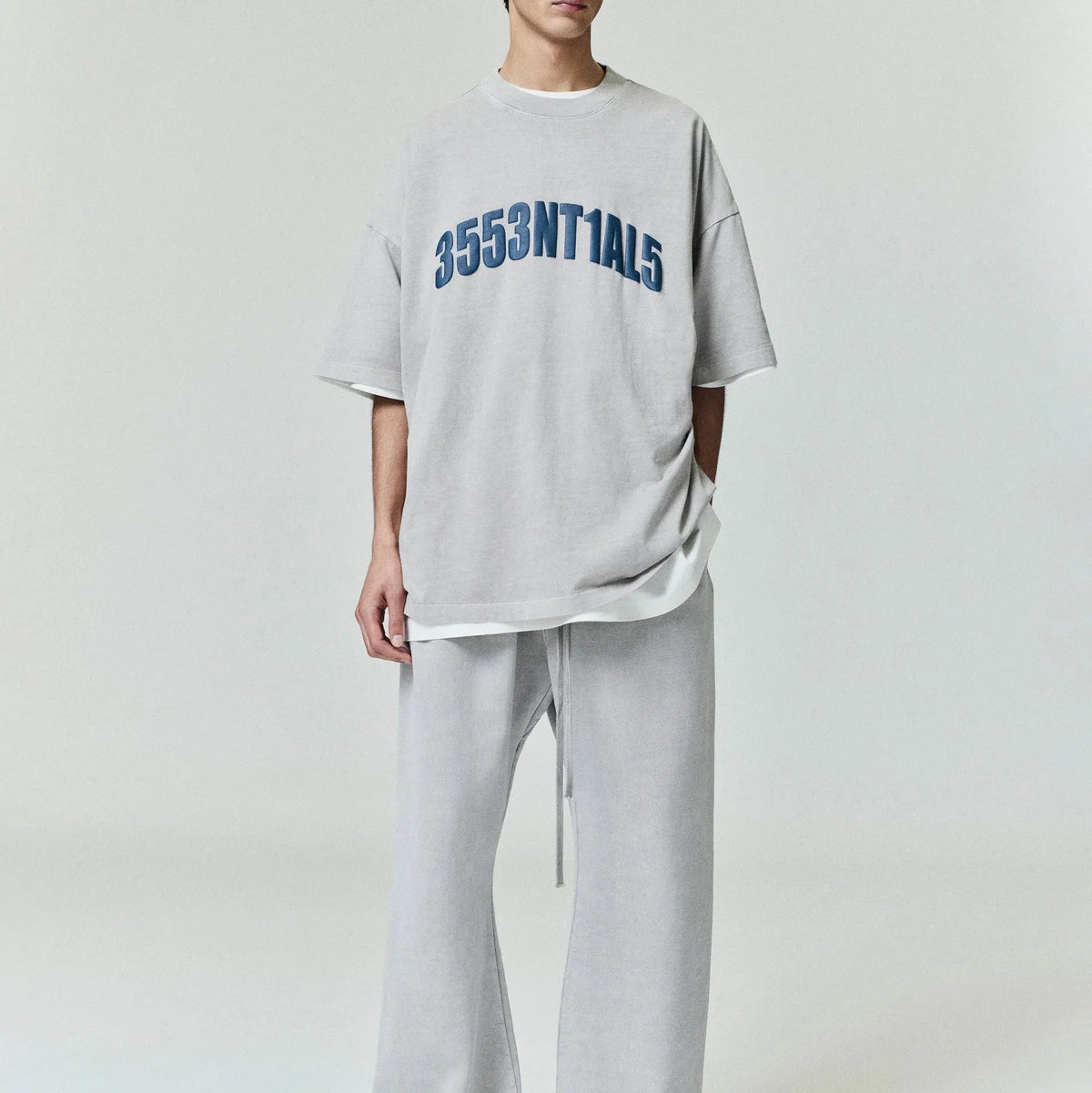 Fear of God Essentials New York 90s Tee Smoke Grey - Im Your Wardrobe