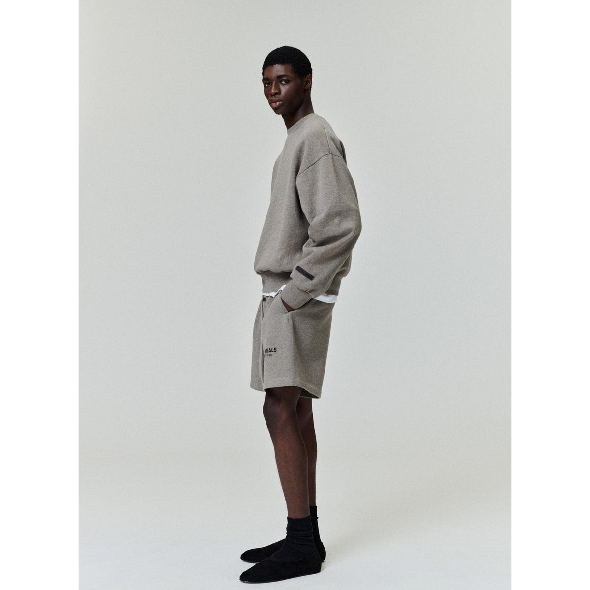 Fear of God Essentials SS26 Classic Sweatshort Homestead Heather - Im Your Wardrobe