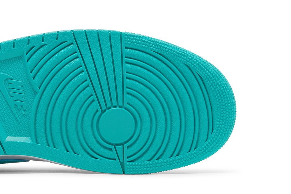 Jordan 1 Low Hornets - Im Your Wardrobe