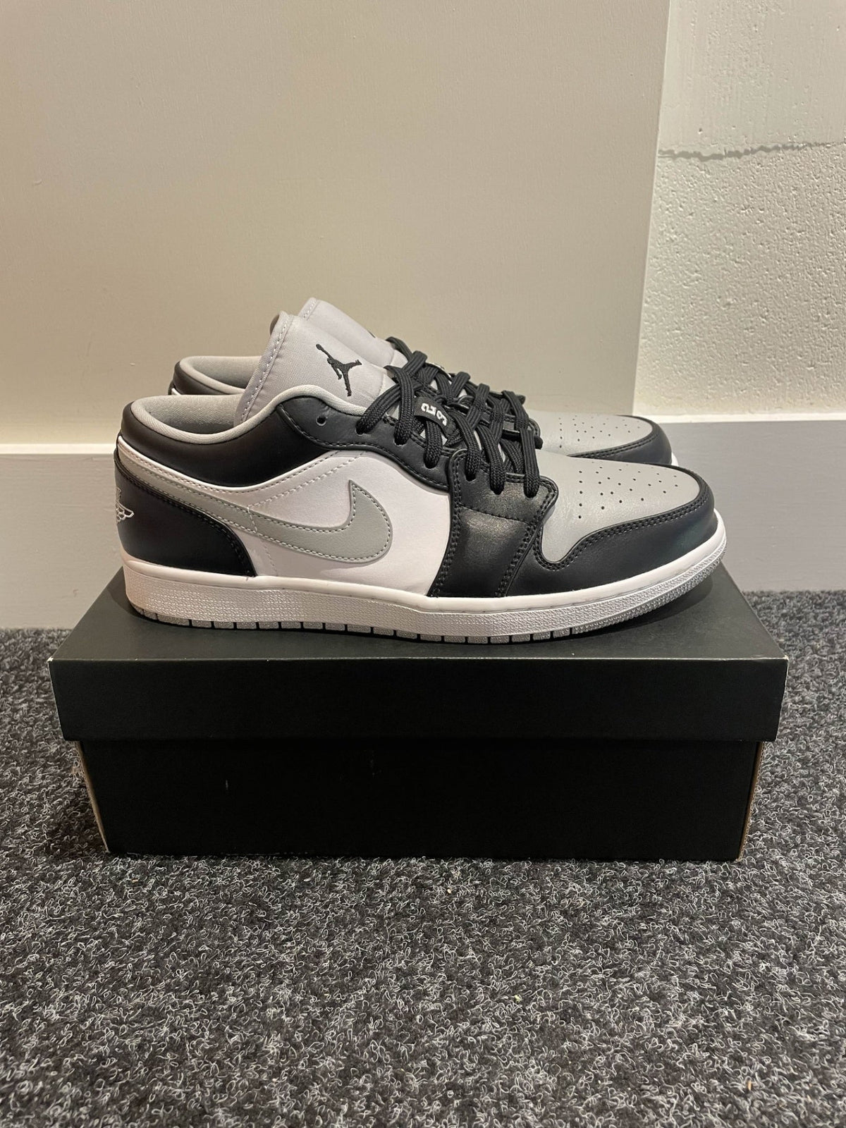 Jordan 1 Low &#39;Smoke Grey&#39; (2020) - 10 US (11.5 Womens&#39;s) - Im Your Wardrobe