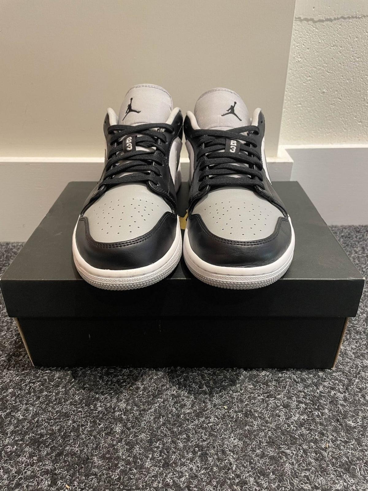 Jordan 1 Low &#39;Smoke Grey&#39; (2020) - 10 US (11.5 Womens&#39;s) - Im Your Wardrobe