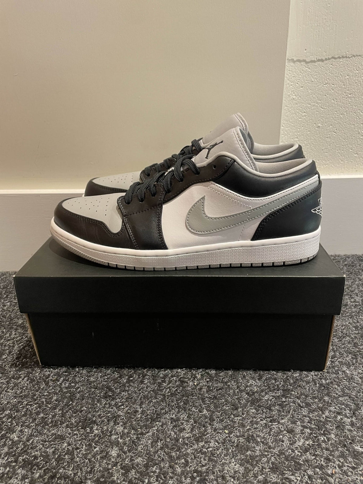 Jordan 1 Low &#39;Smoke Grey&#39; (2020) - 10 US (11.5 Womens&#39;s) - Im Your Wardrobe