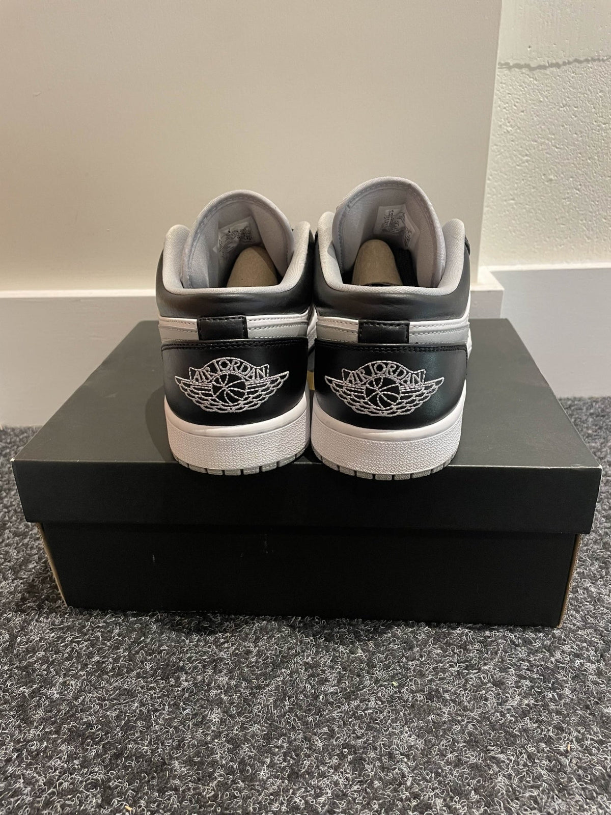 Jordan 1 Low &#39;Smoke Grey&#39; (2020) - 10 US (11.5 Womens&#39;s) - Im Your Wardrobe