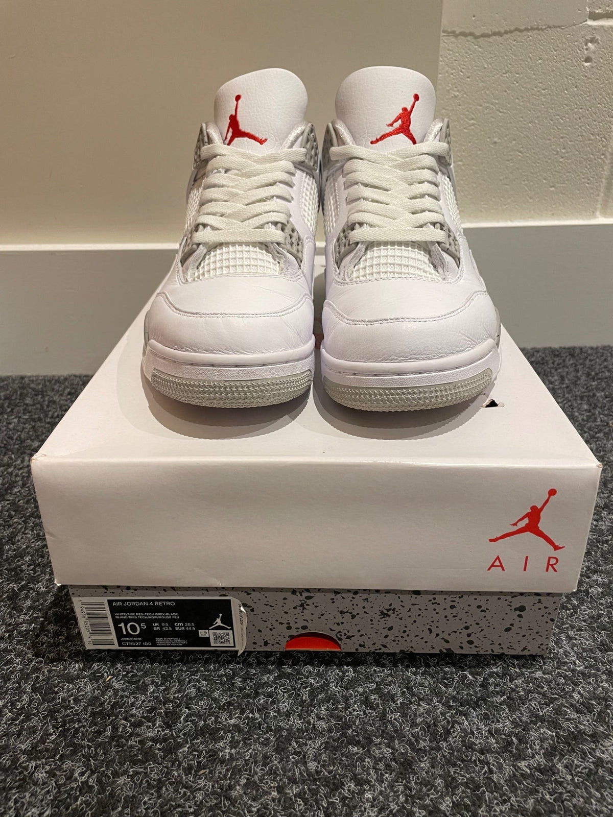 Jordan 4 Retro White Oreo (2021) - 10.5 US (12 Women’s) - Im Your Wardrobe