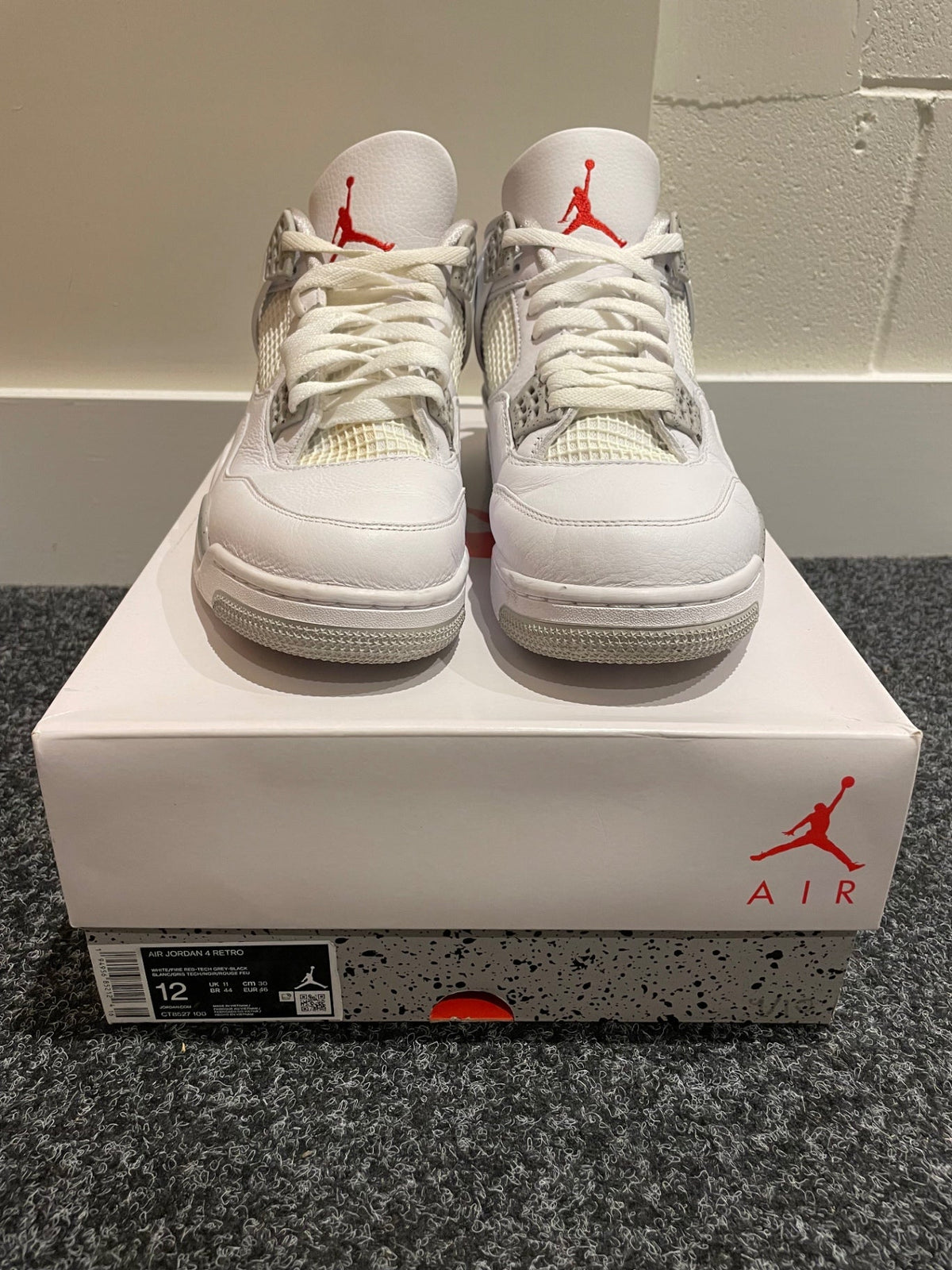 Jordan 4 Retro White Oreo (2021) - 12 US (13.5 Women’s) - Im Your Wardrobe