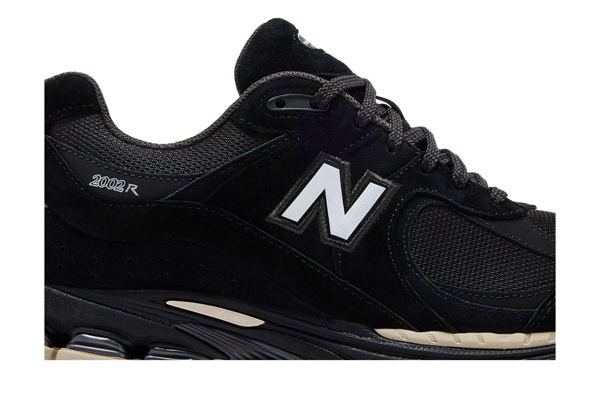 New Balance 2002R Black Silver - Im Your Wardrobe