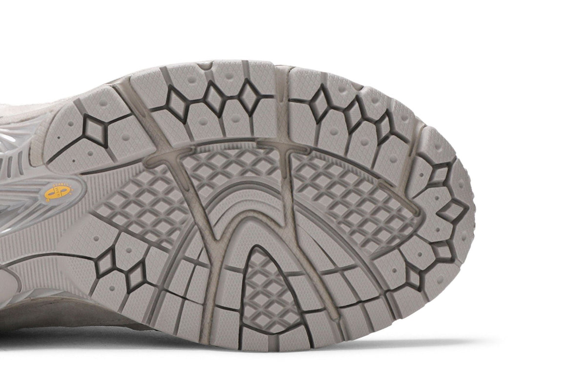 New Balance 2002R Incense - Im Your Wardrobe