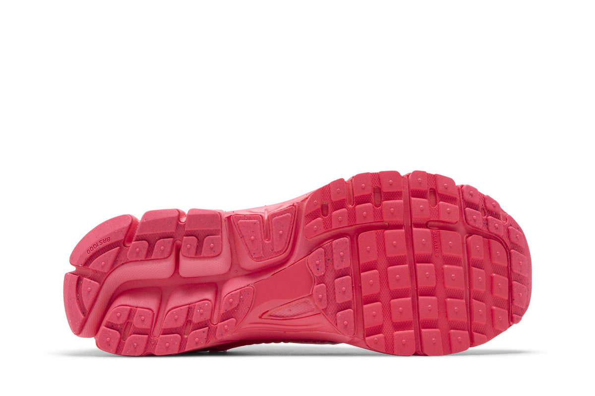 Nike Air Zoom Vomero 5 Hot Punch - Im Your Wardrobe
