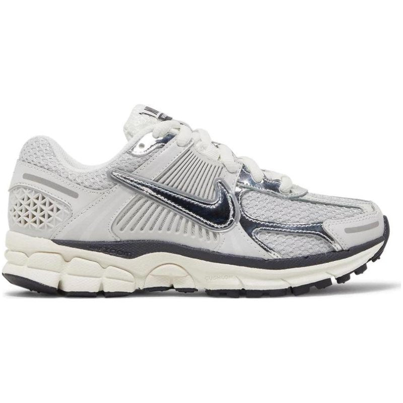 Nike Zoom Vomero 5 - Photon Dust Metallic Silver (W) - Im Your Wardrobe