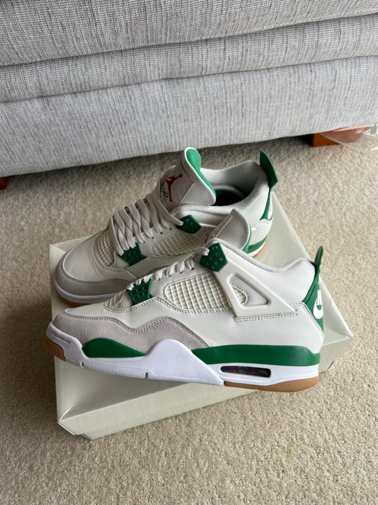 [USED A+] Jordan 4 Retro x Nike SB Pine Green - 9 US (10.5 Women&#39;s) - Im Your Wardrobe