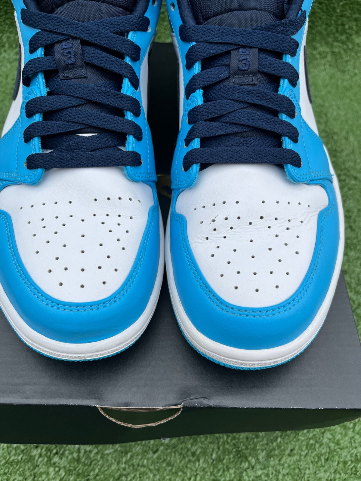 [USED B] Jordan 1 Low UNC (2021) - 9.5 US (11 Women’s) - Im Your Wardrobe