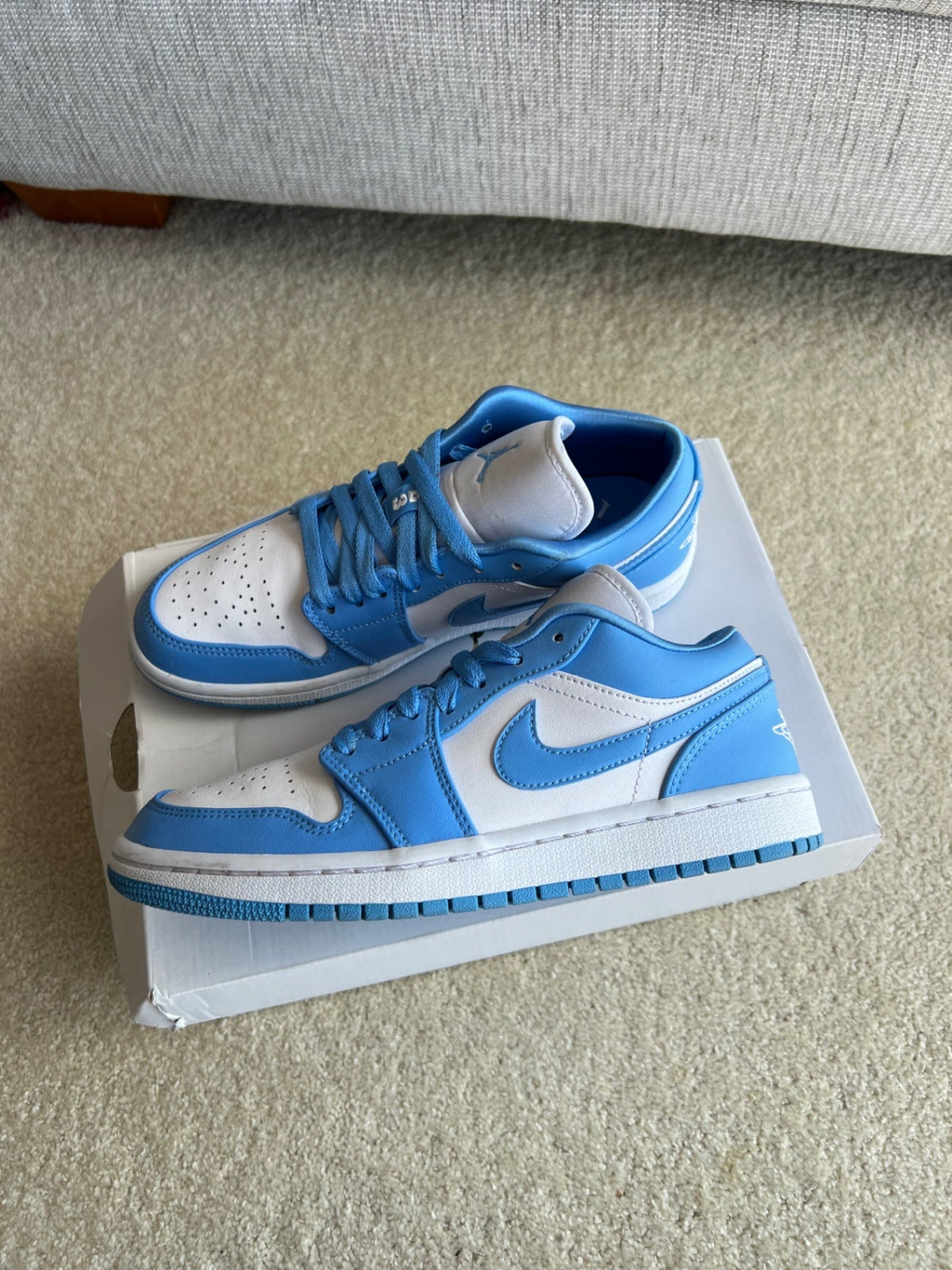 [USED B] Jordan 1 Low UNC (W) - 5.5Y (7 Women&#39;s) - Im Your Wardrobe