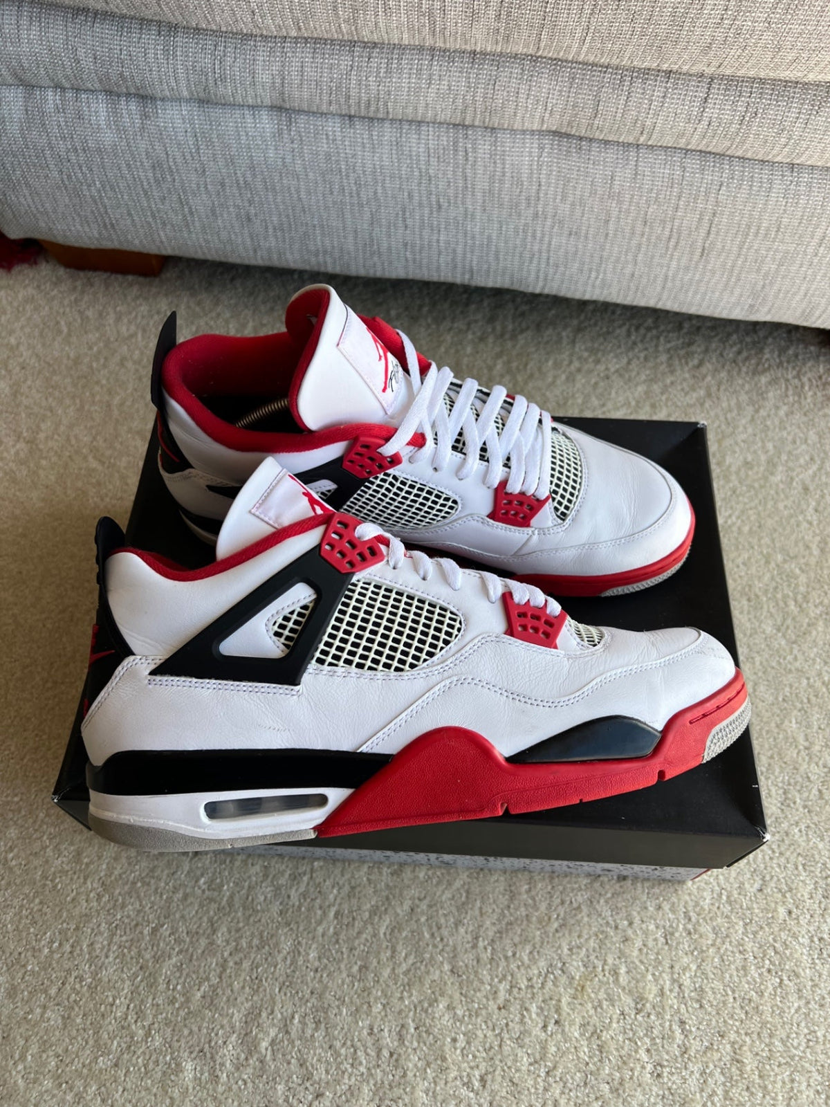 [USED B] Jordan 4 Retro Fire Red (2020) - 13 US (14.5 Women&#39;s) - Im Your Wardrobe