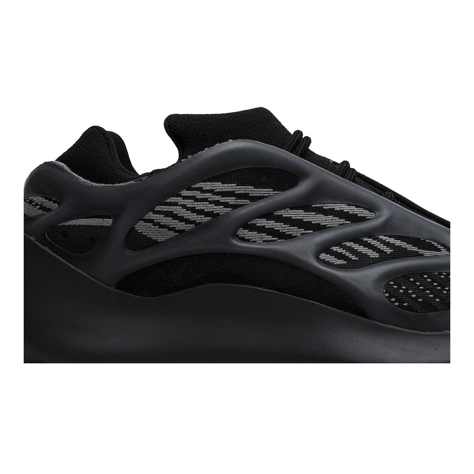 Yeezy 700 V3 Alvah - Im Your Wardrobe