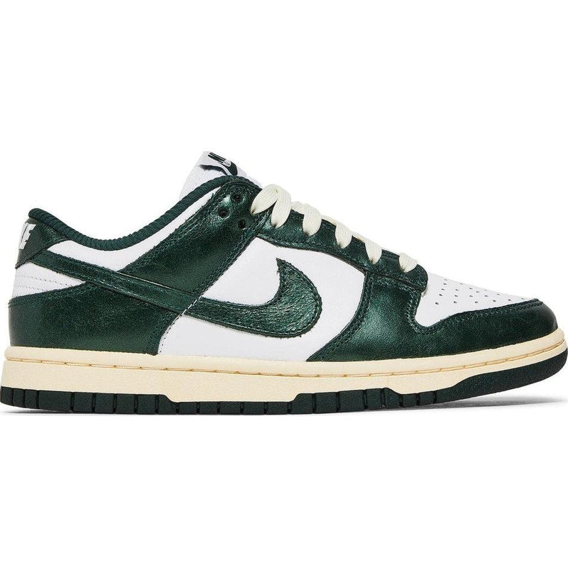 Nike Dunk Low - Vintage Green (W)