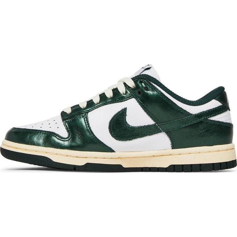 Nike Dunk Low - Vintage Green (W)